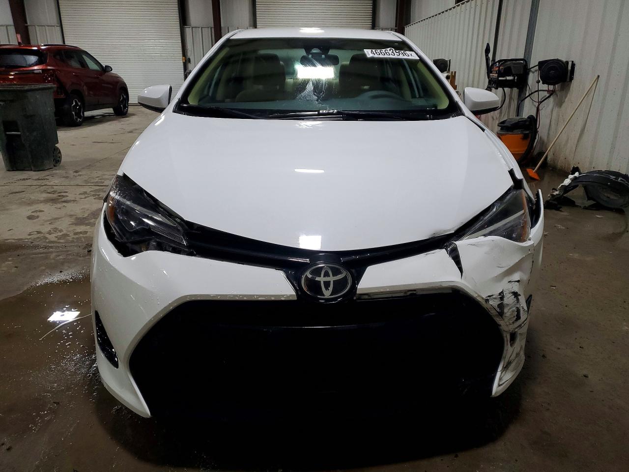 2018 TOYOTA COROLLA LE photo 5