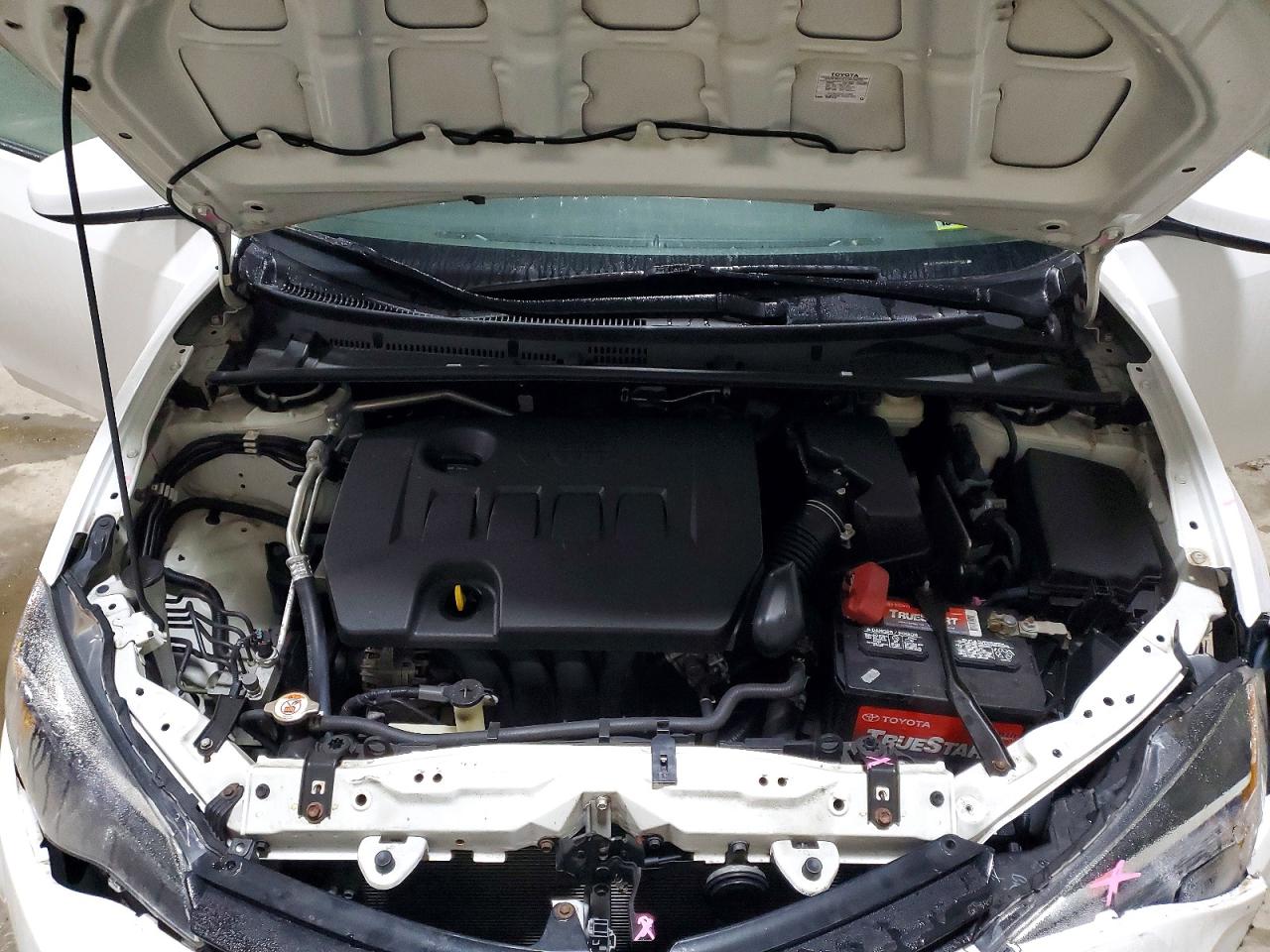 2018 TOYOTA COROLLA LE photo 11