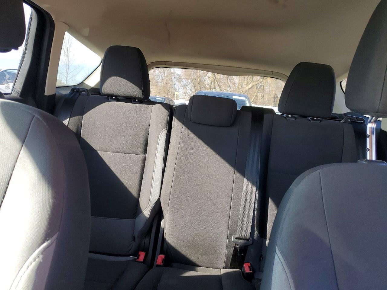 2015 FORD ESCAPE S photo 28