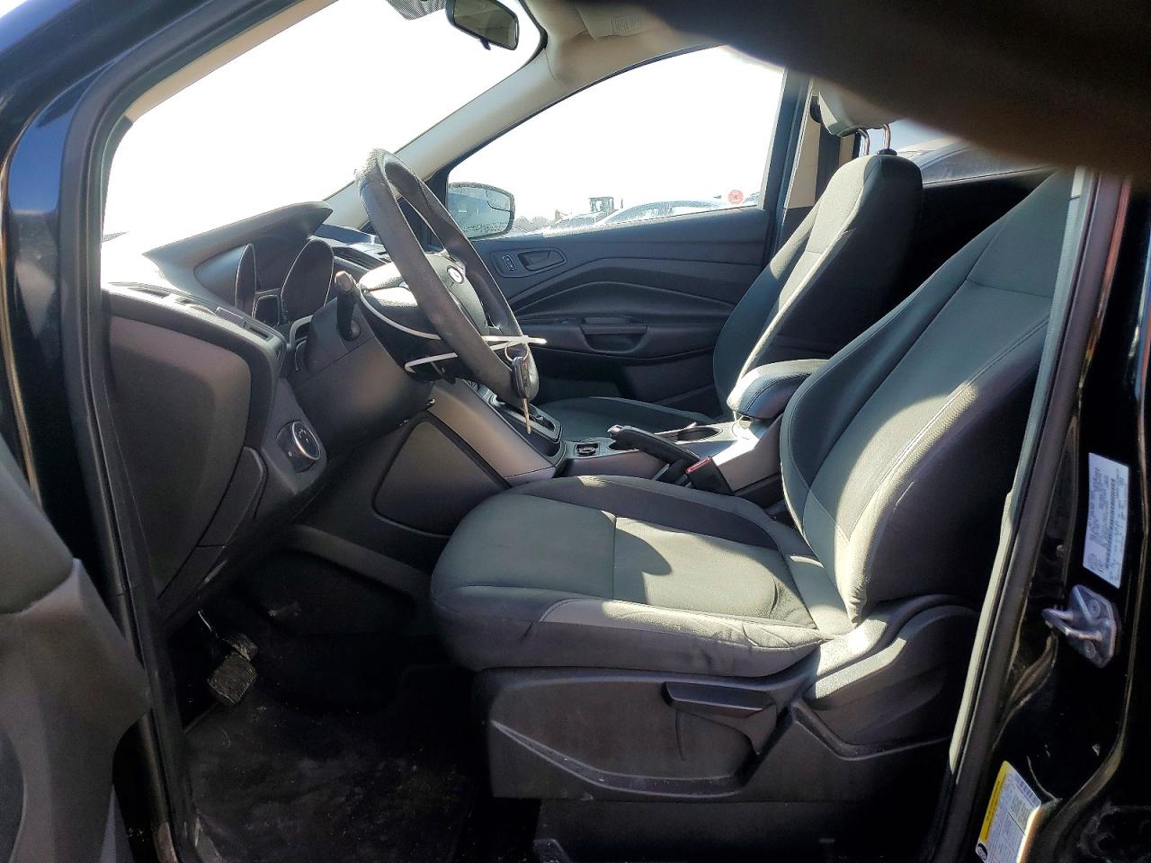 2015 FORD ESCAPE S photo 19