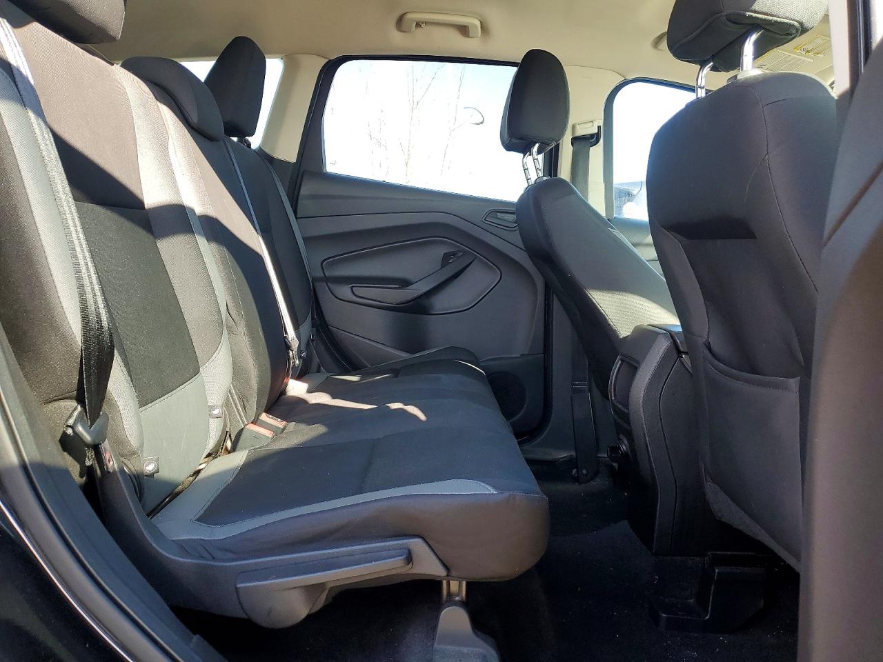 2015 FORD ESCAPE S photo 31