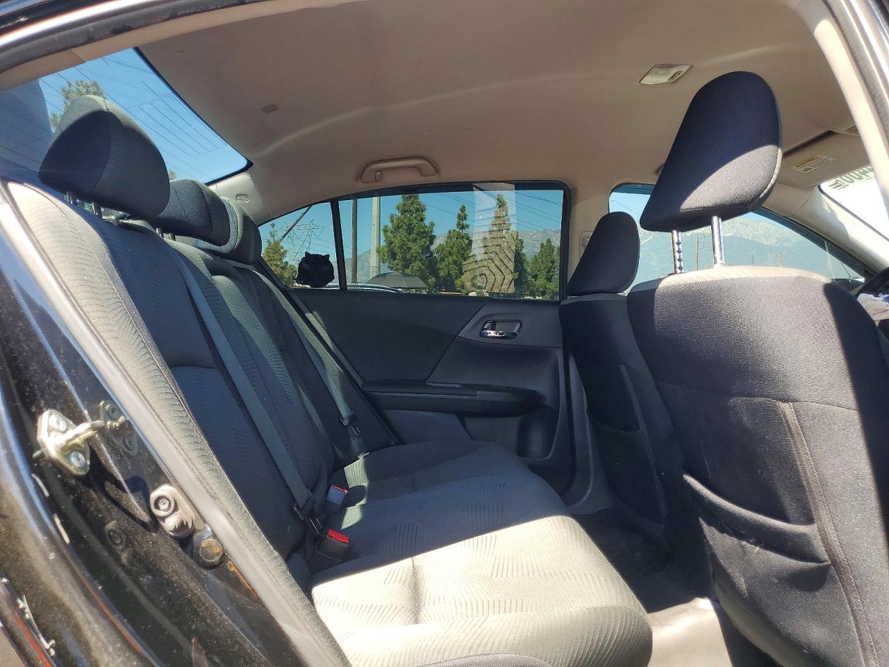 2016 HONDA ACCORD LX photo 10