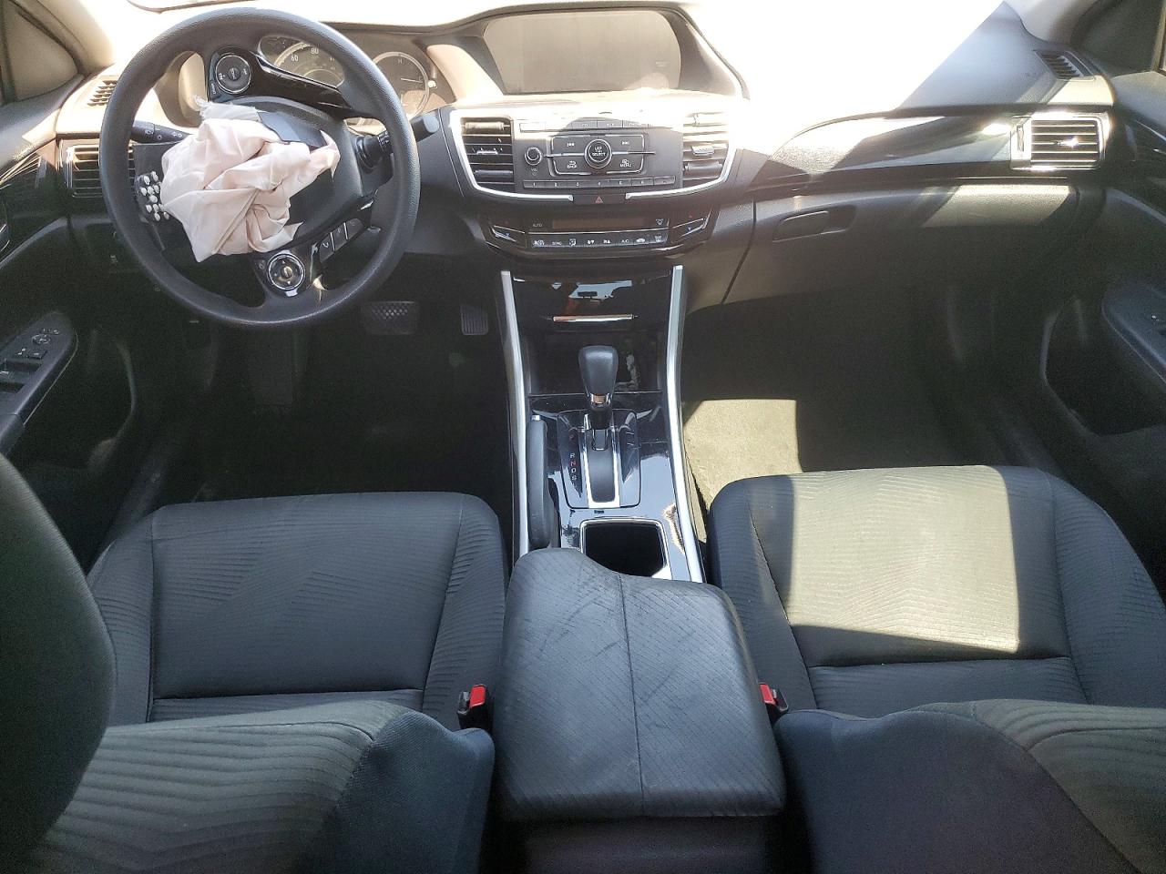 2016 HONDA ACCORD LX photo 8
