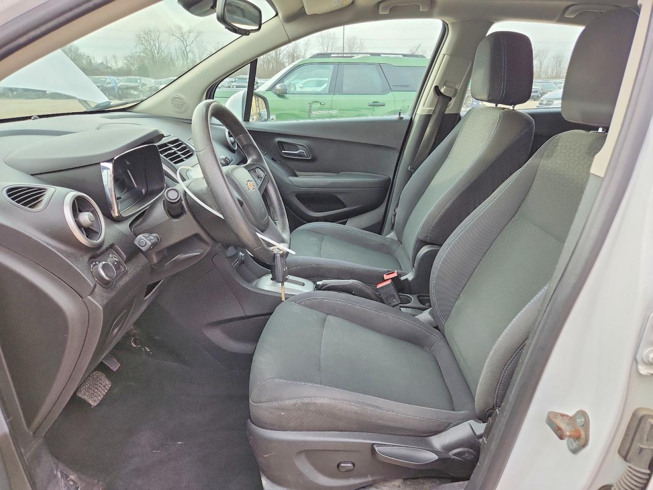 2015 CHEVROLET TRAX LS photo 7