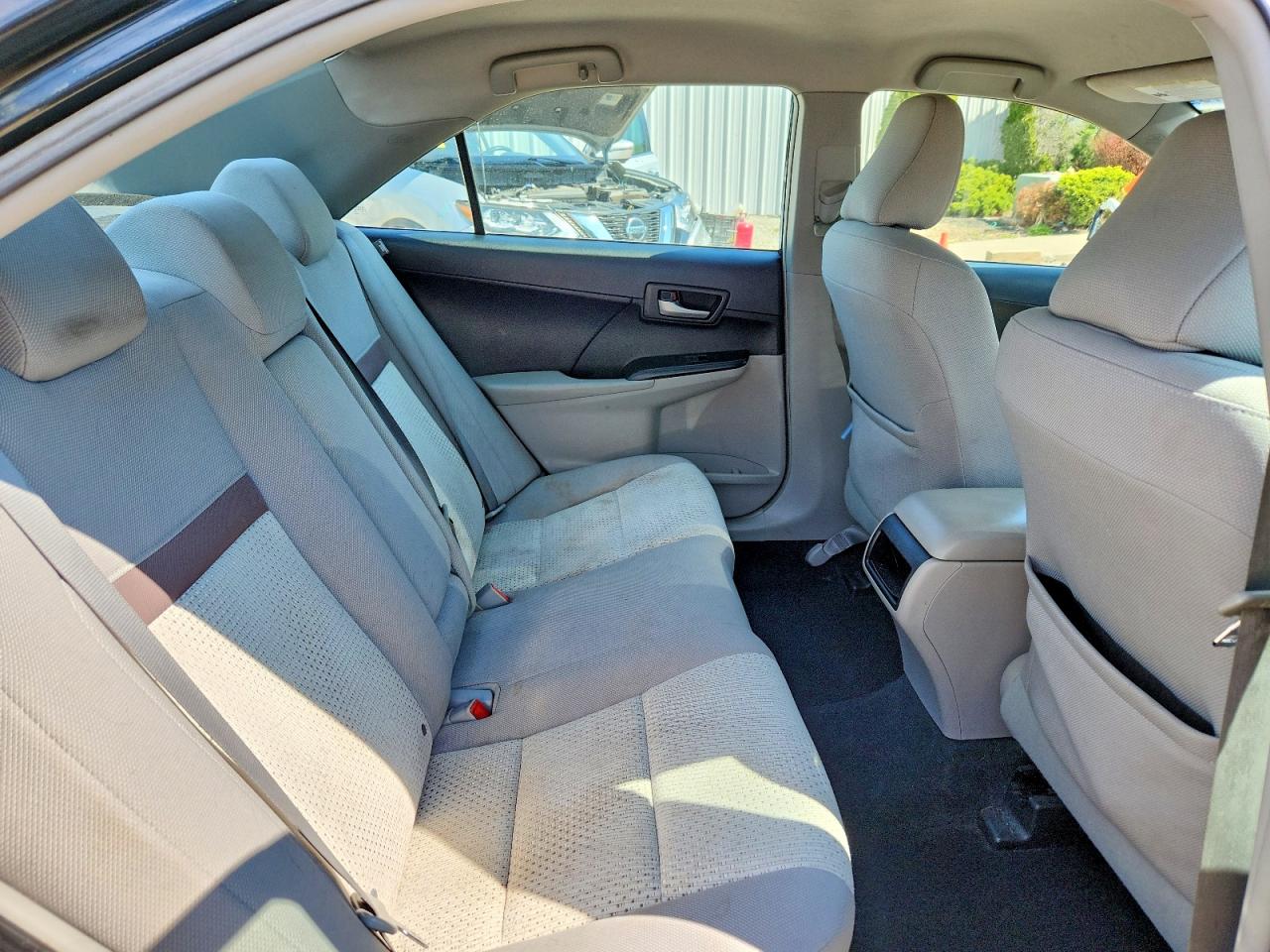2014 TOYOTA CAMRY LE photo 19