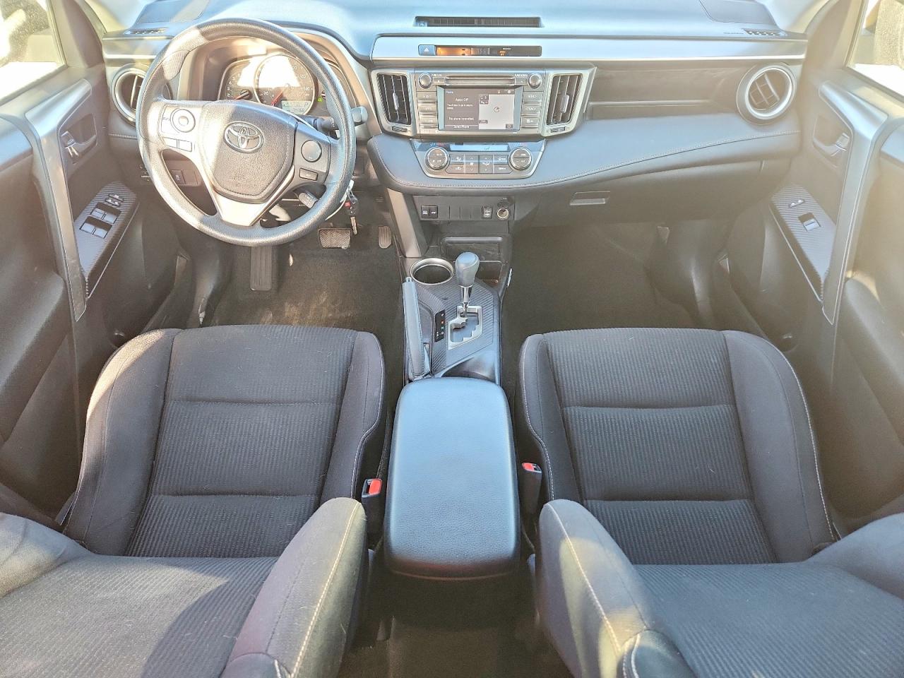 2015 TOYOTA RAV4 XLE photo 22