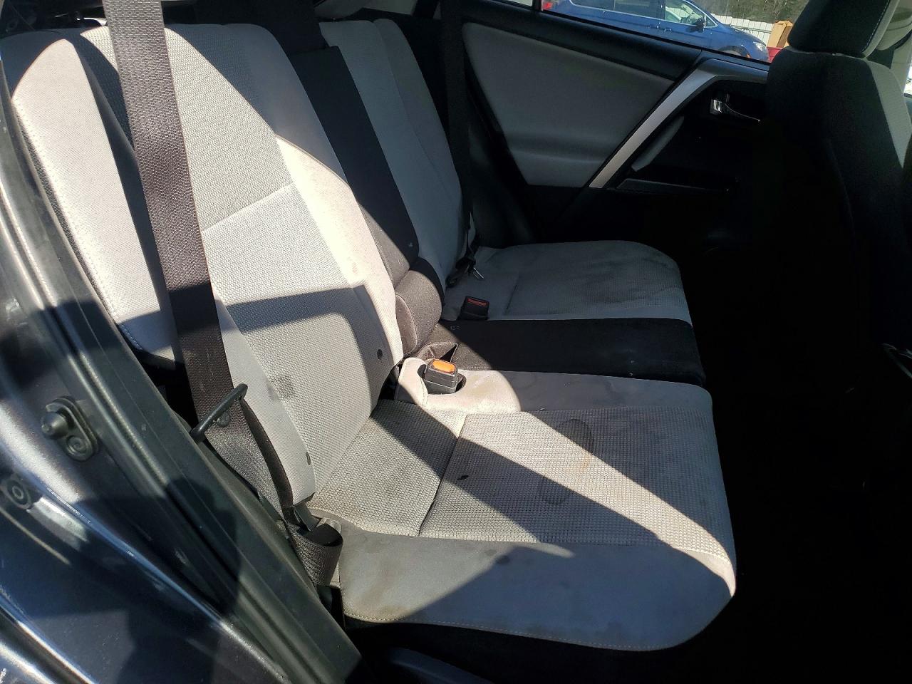 2018 TOYOTA RAV4 XLE photo 11