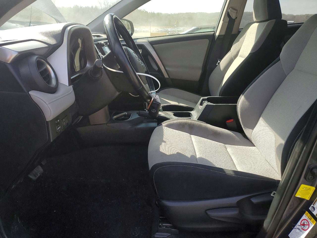 2018 TOYOTA RAV4 XLE photo 7