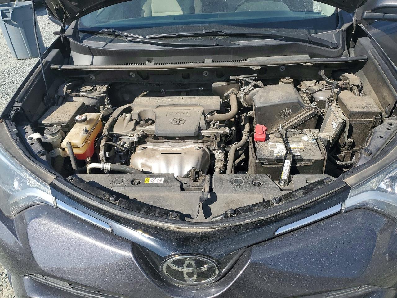 2018 TOYOTA RAV4 XLE photo 12