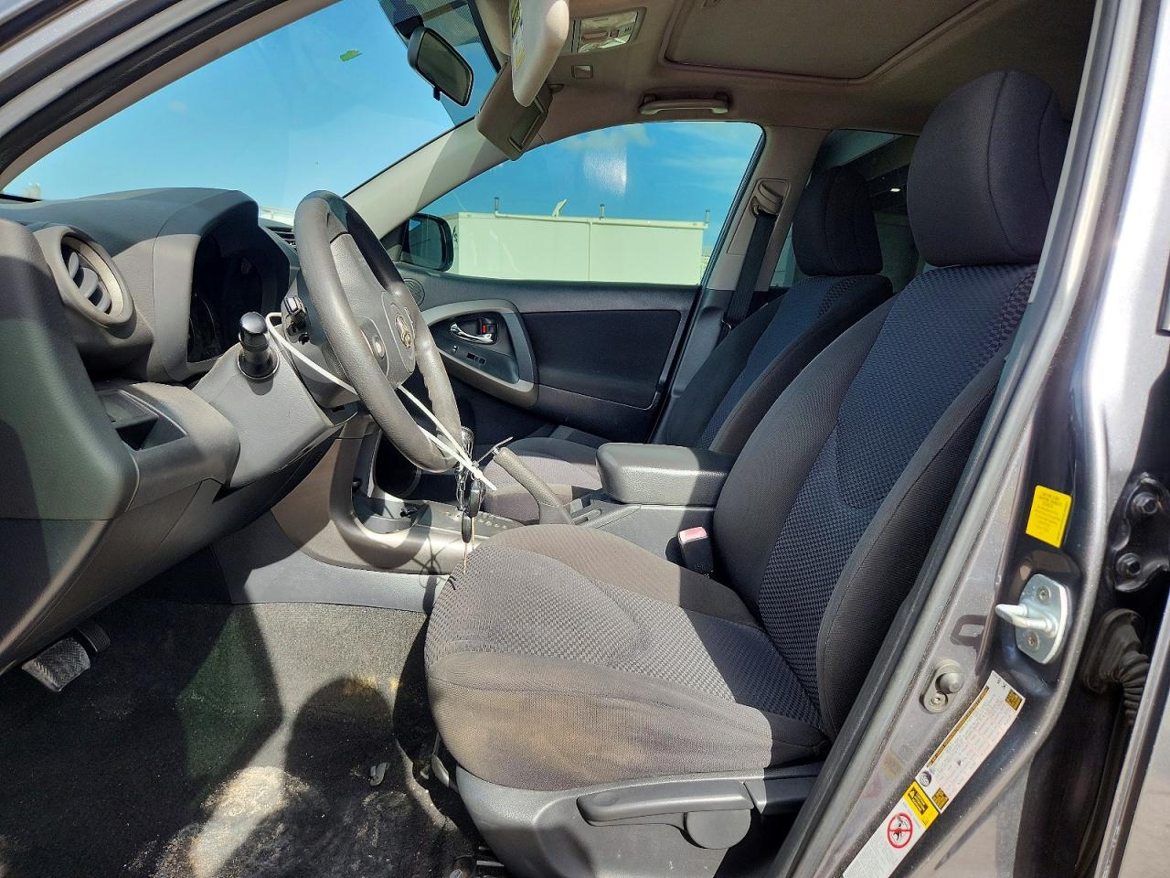 2011 TOYOTA RAV4 SPORT photo 7
