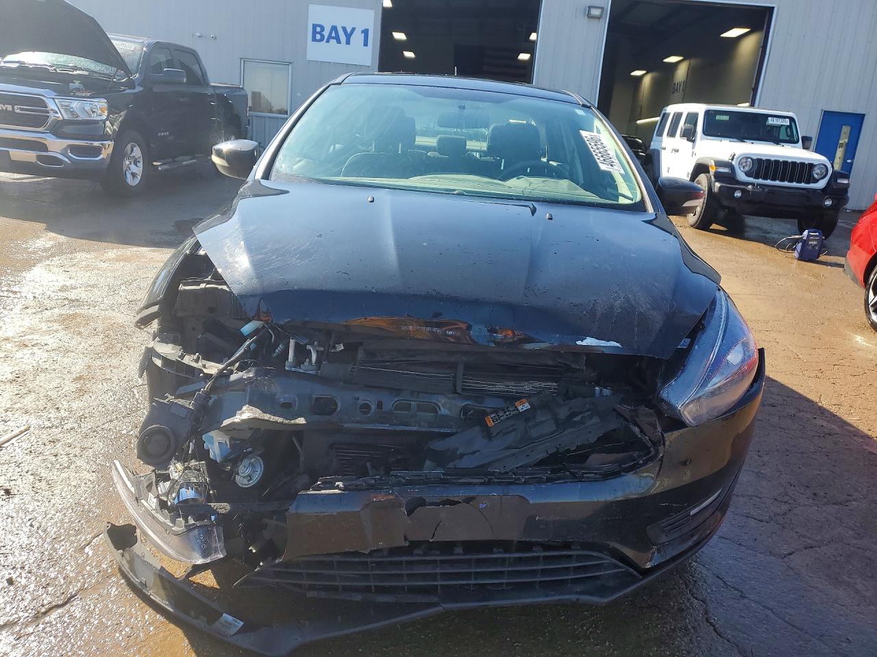 2017 FORD FOCUS SEL photo 5