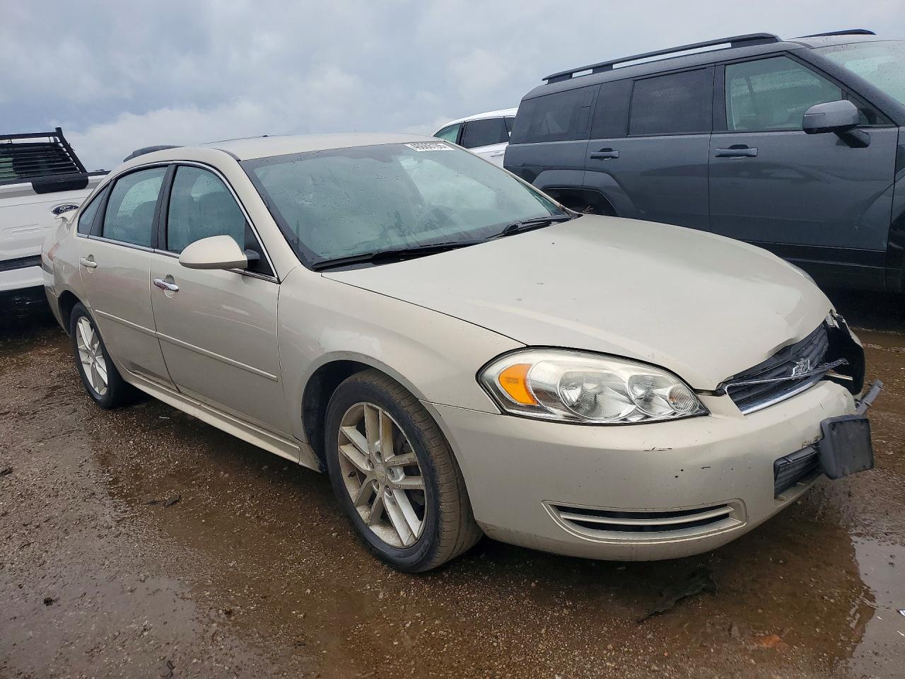 2012 CHEVROLET IMPALA LT photo 4