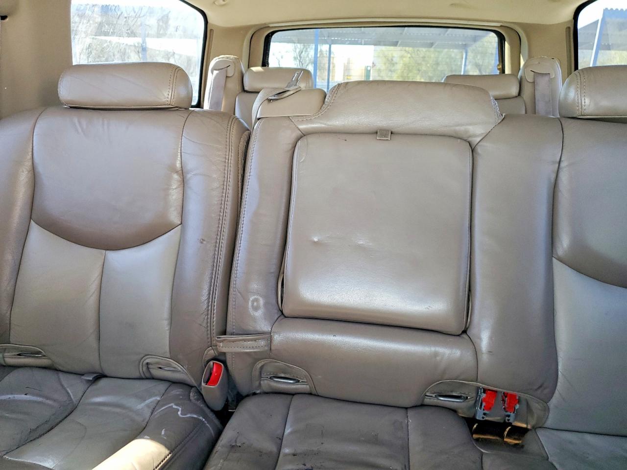2003 GMC YUKON XL DENALI photo 19