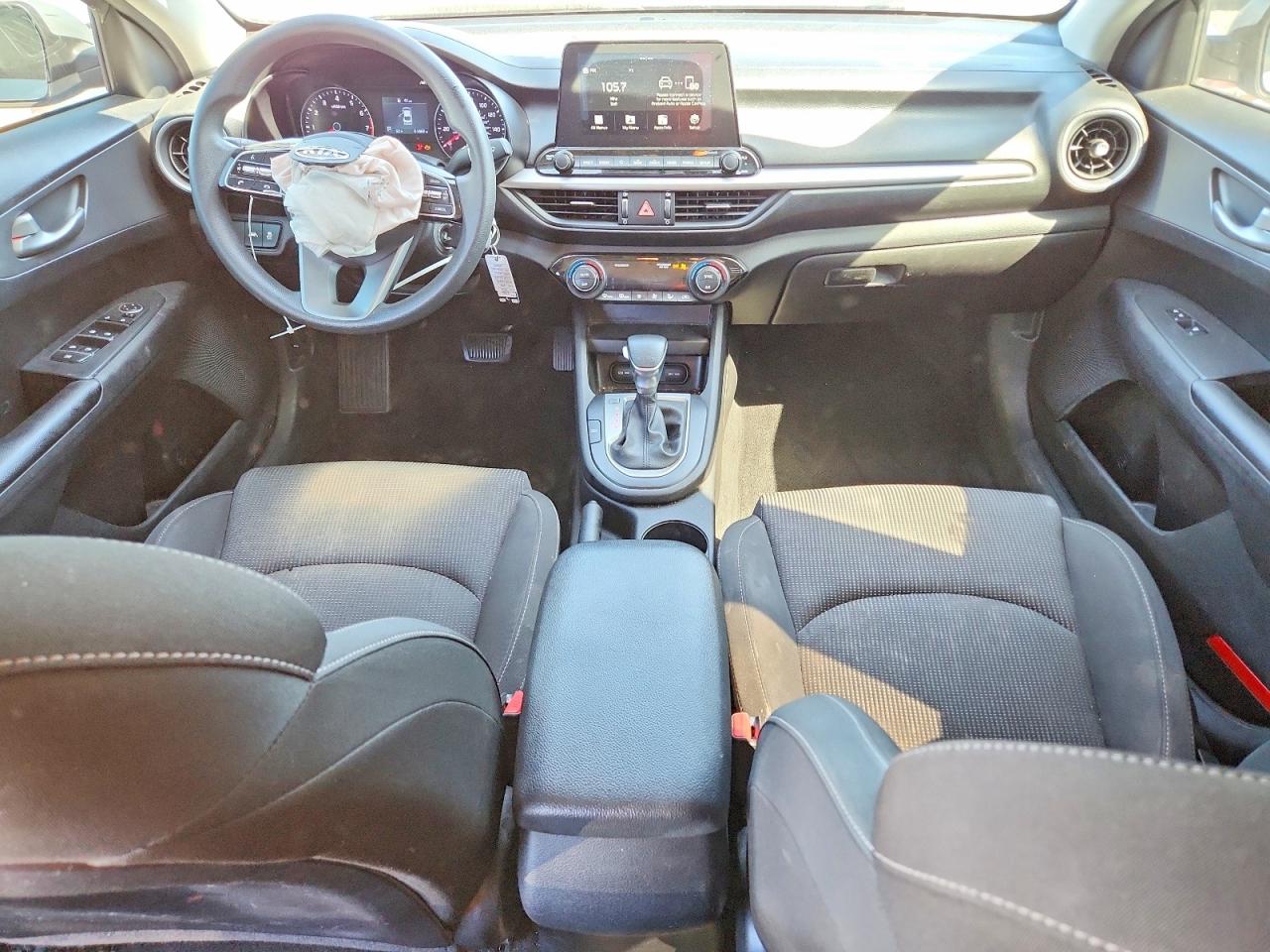 2019 KIA FORTE LXS photo 22