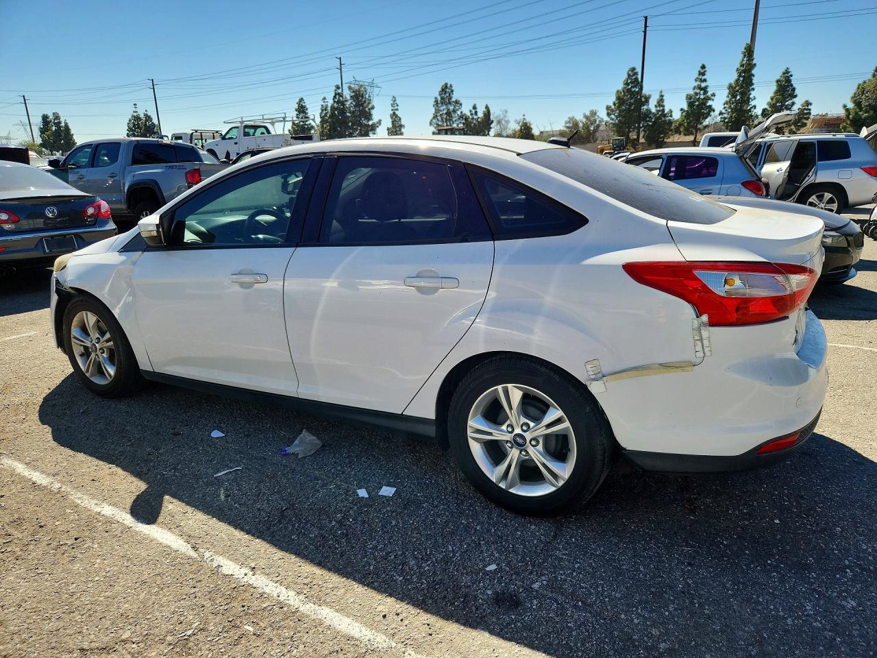 2014 FORD FOCUS SE photo 3