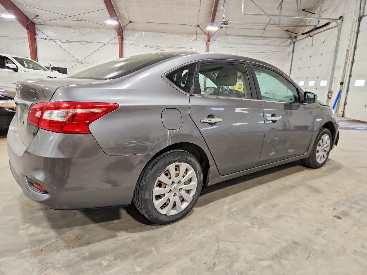 2017 NISSAN SENTRA S photo 3