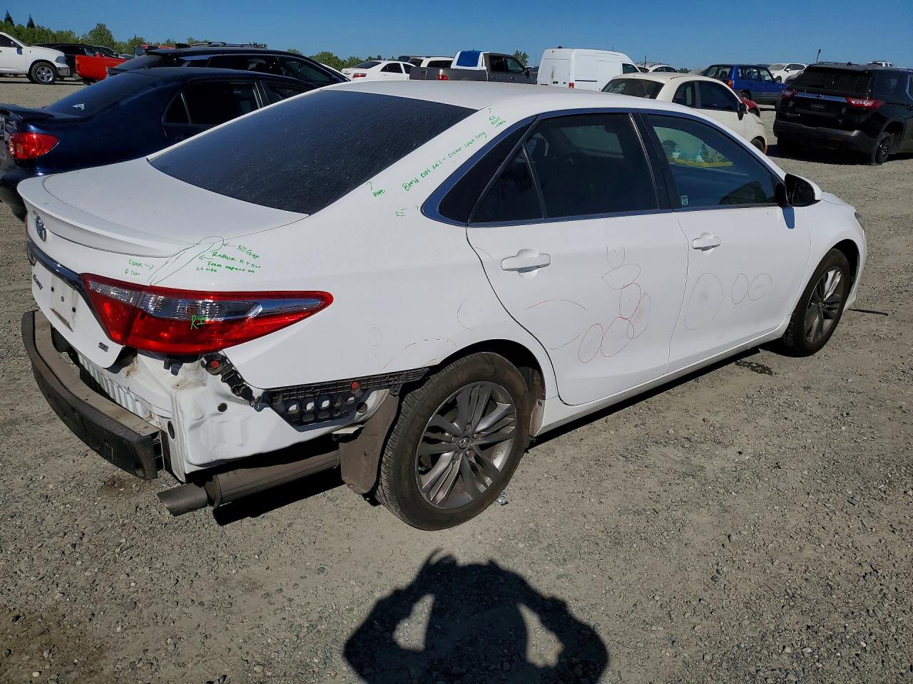 2017 TOYOTA CAMRY SE photo 7