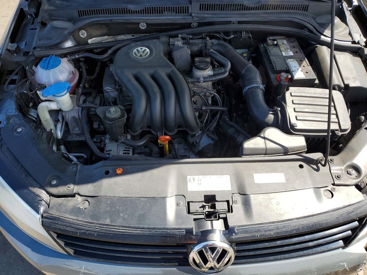 2013 VOLKSWAGEN JETTA BASE photo 21