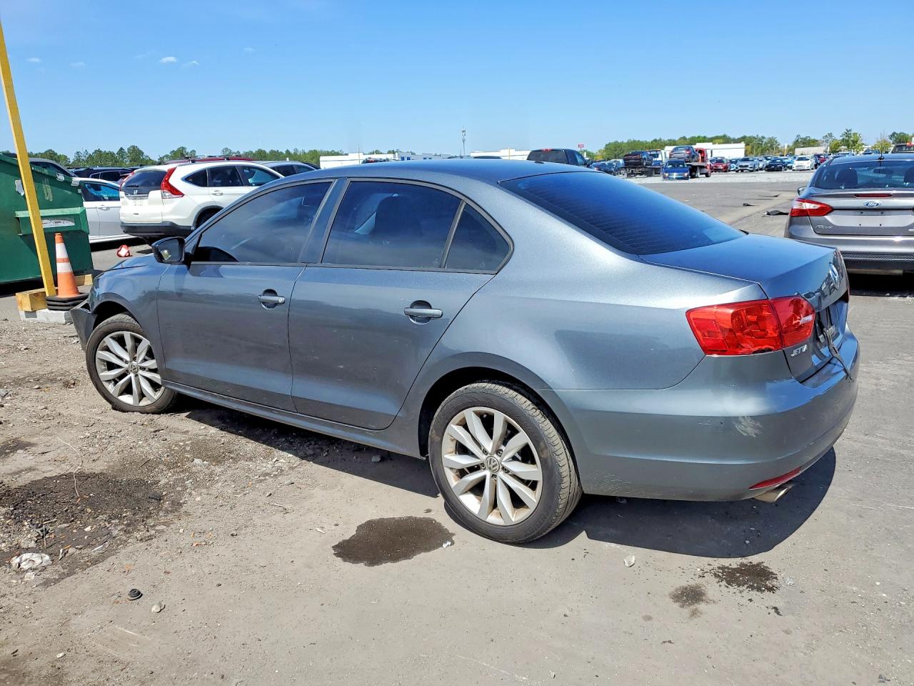 2013 VOLKSWAGEN JETTA BASE photo 3