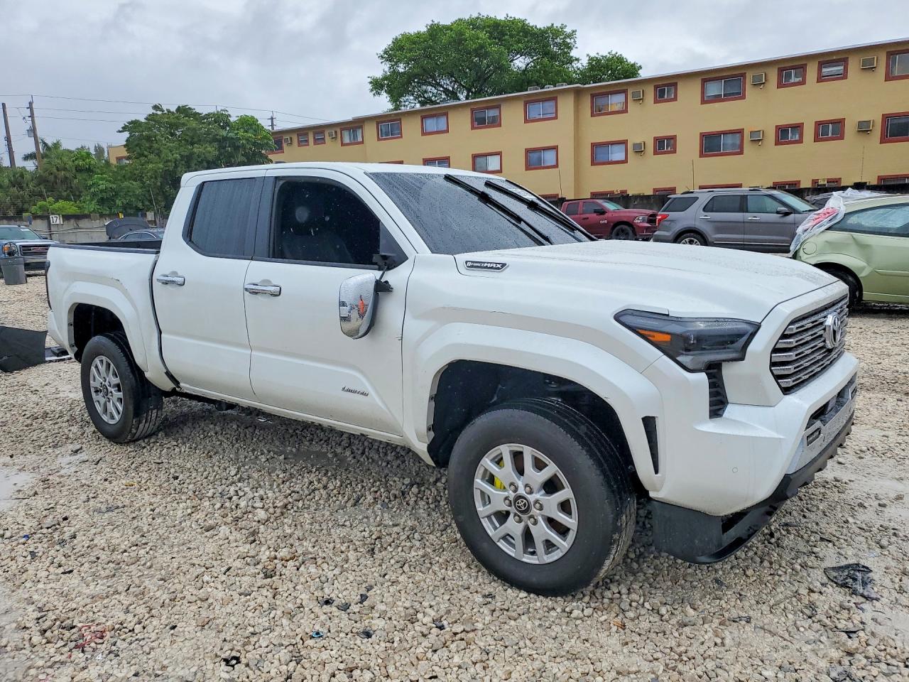 2024 TOYOTA TACOMA LIMITED HV photo 7