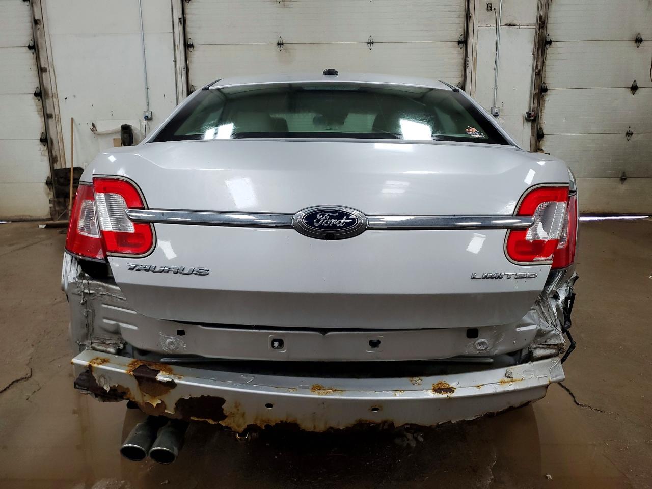 2011 FORD TAURUS LIMITED photo 11