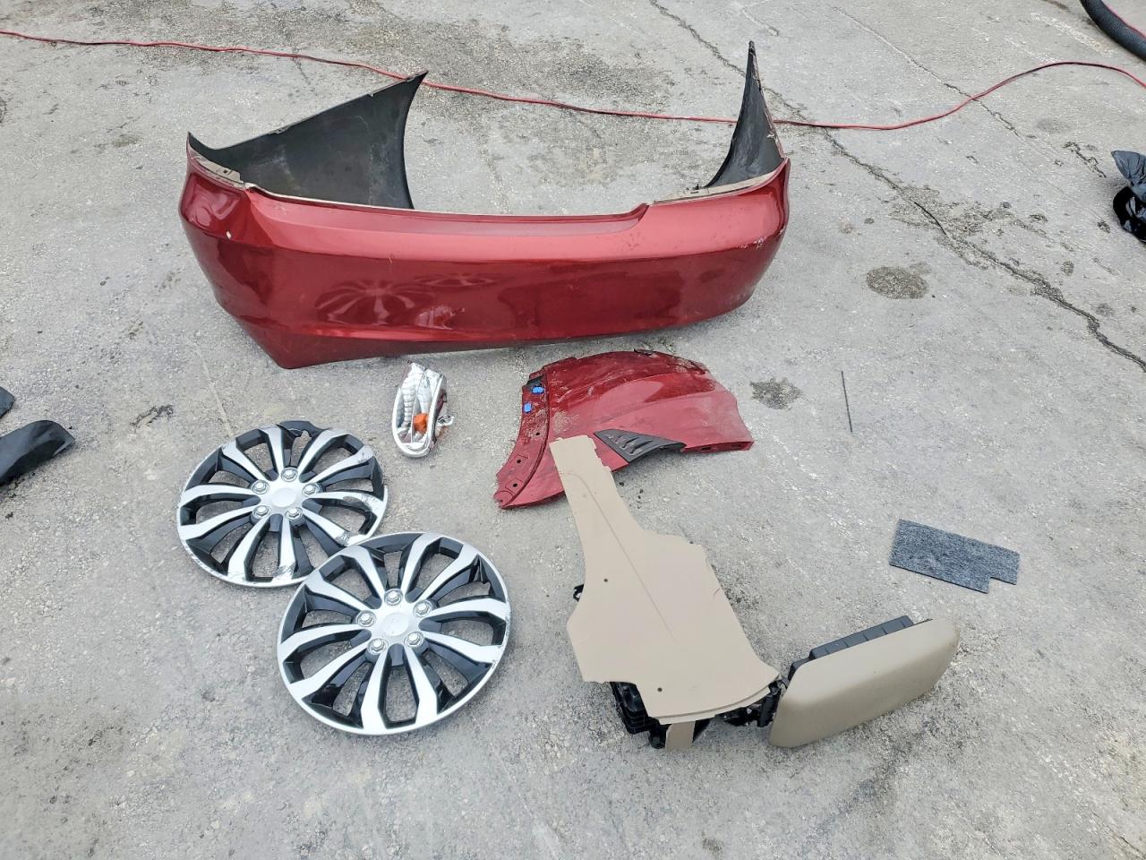 2003 TOYOTA CAMRY XLE photo 23