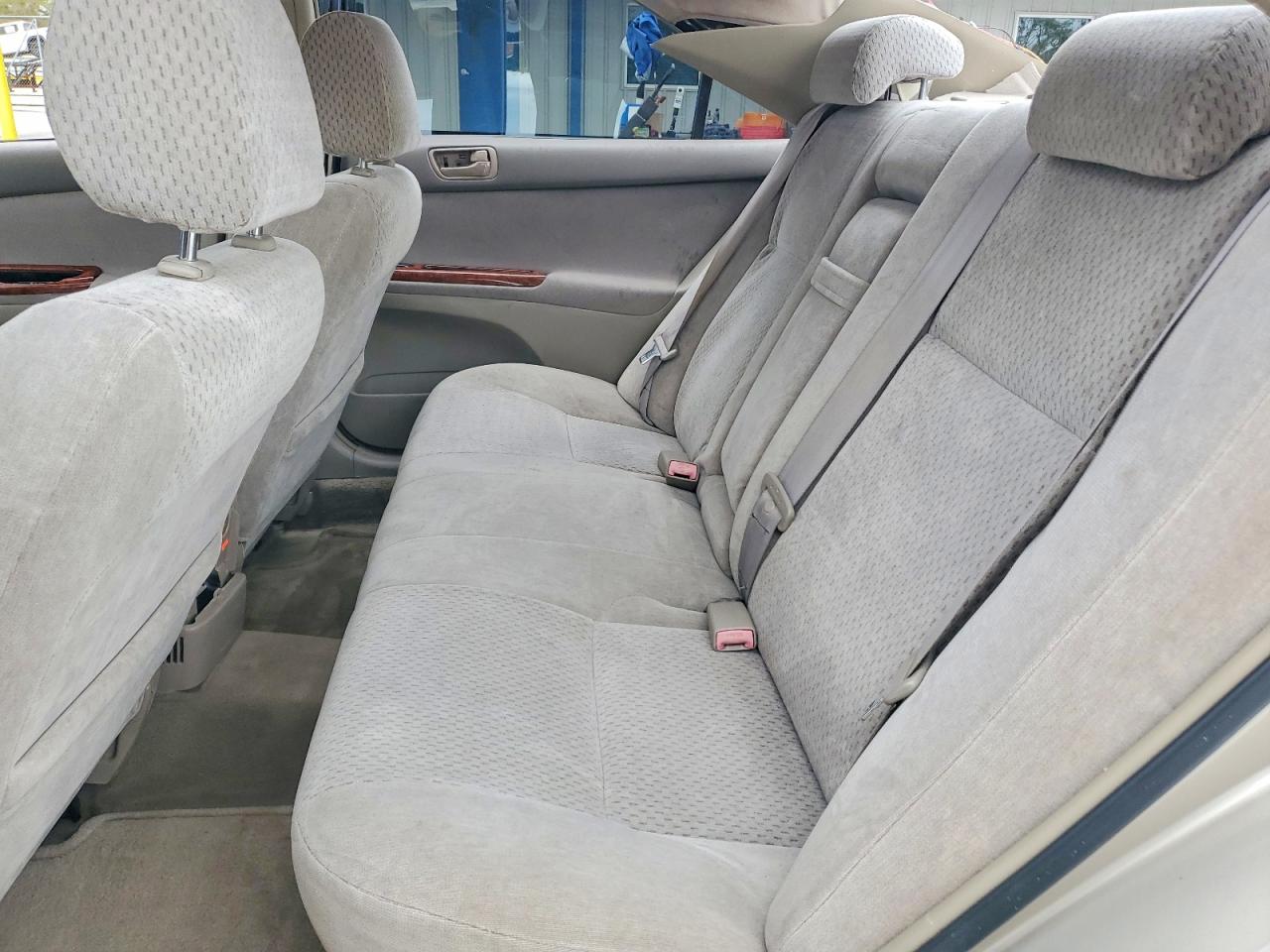 2003 TOYOTA CAMRY XLE photo 19