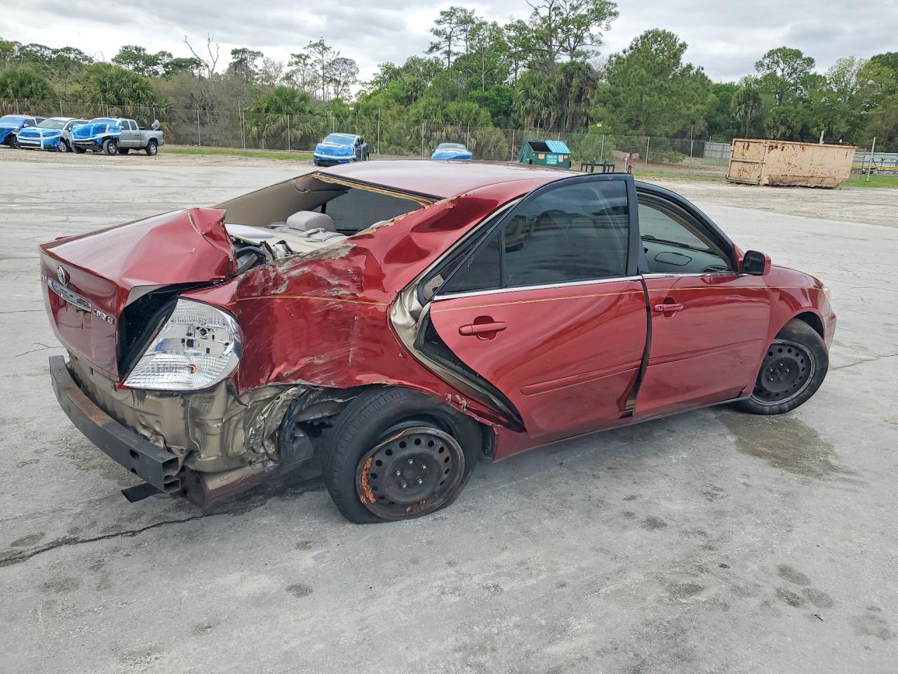 2003 TOYOTA CAMRY XLE photo 5