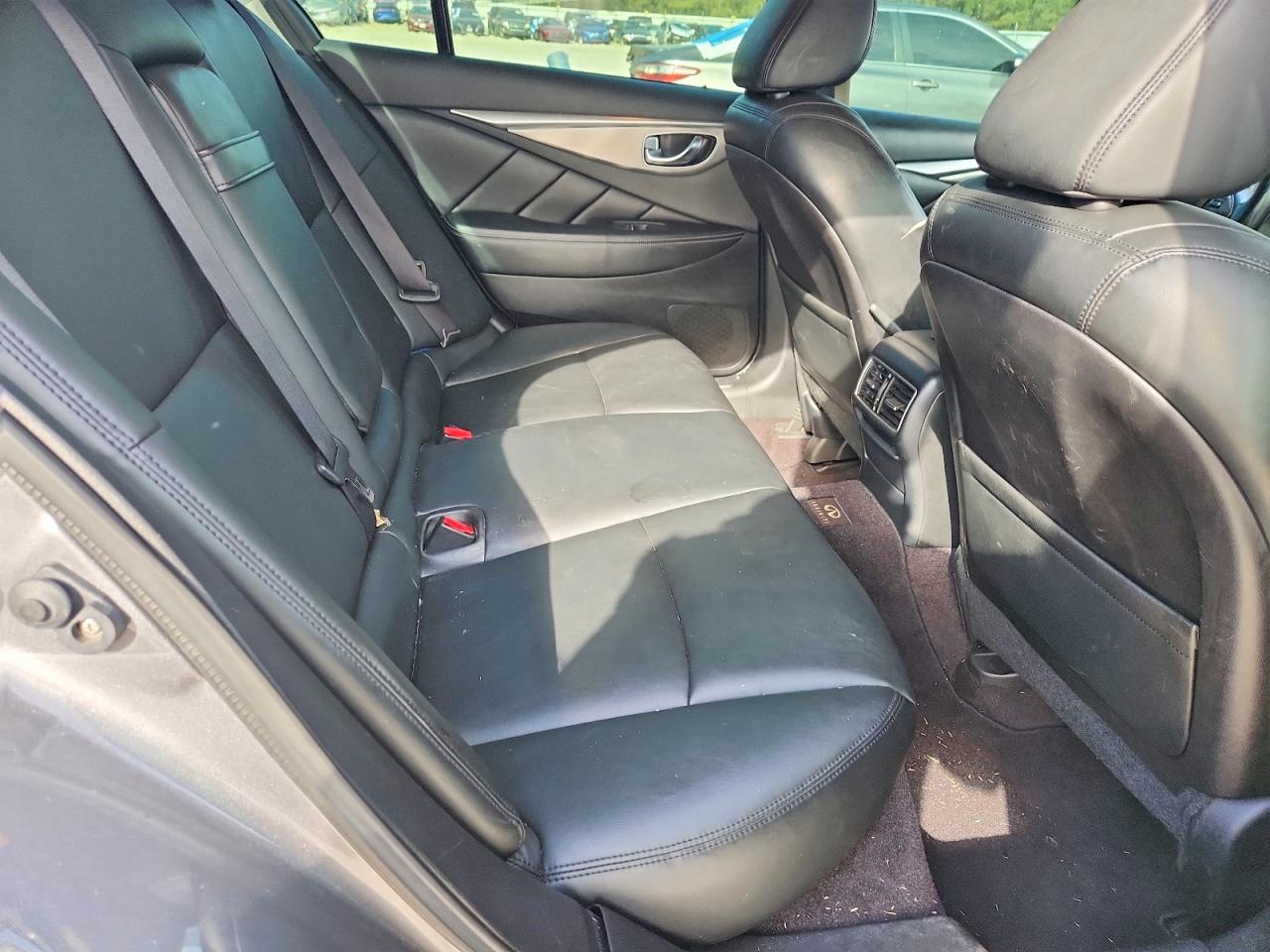 2015 INFINITI Q50 BASE photo 19