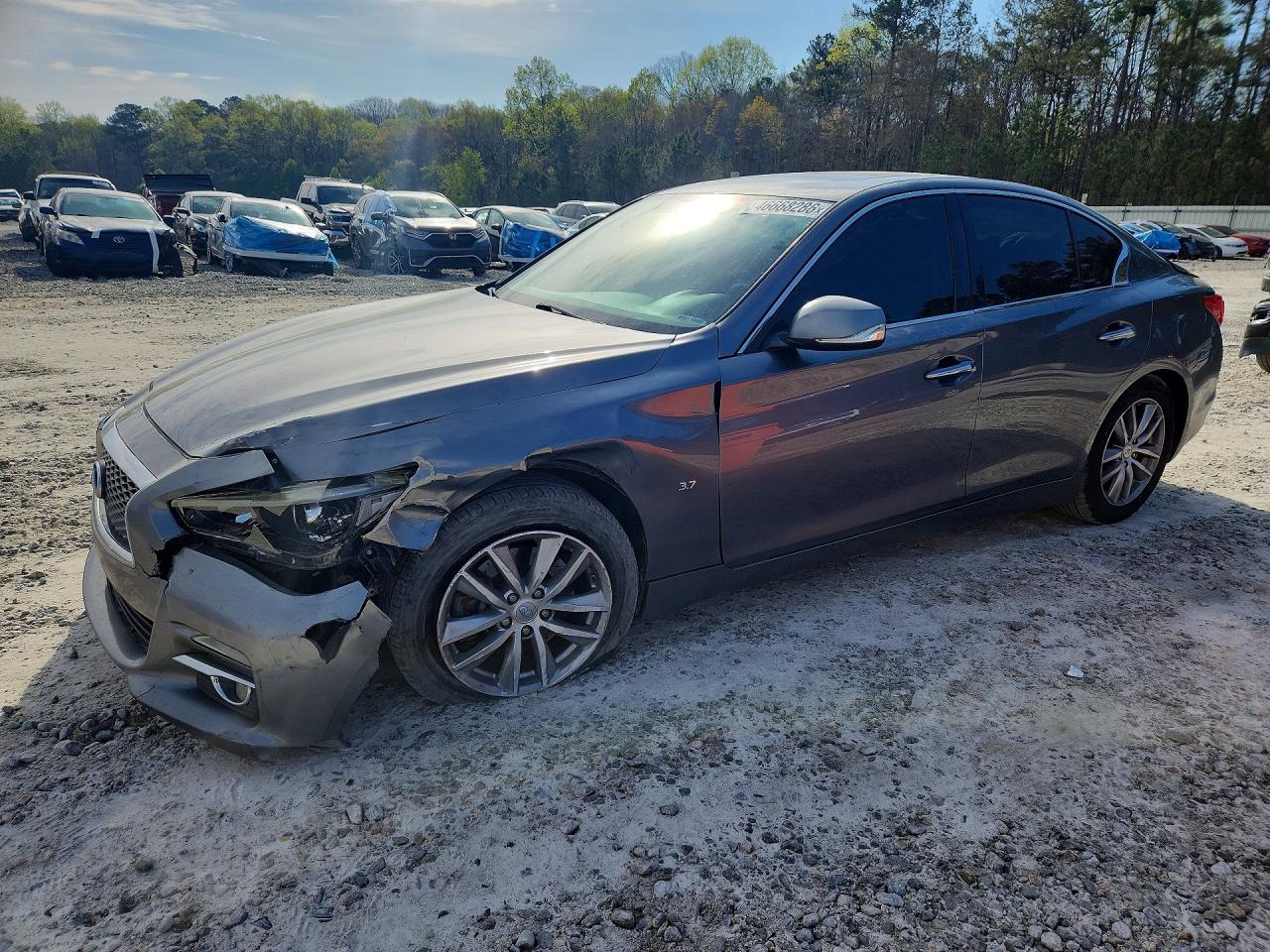 2015 INFINITI Q50