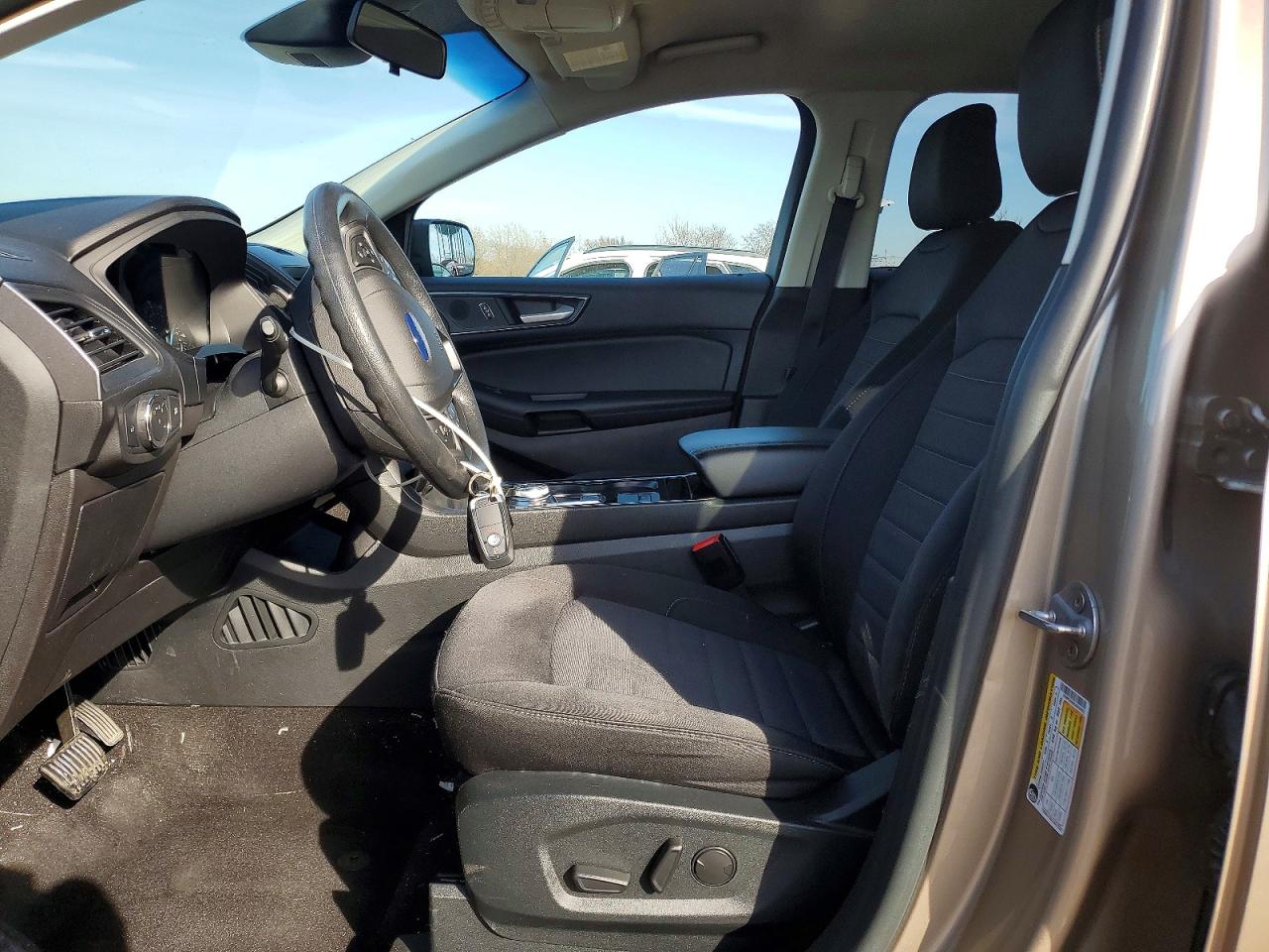 2020 FORD EDGE SE photo 19