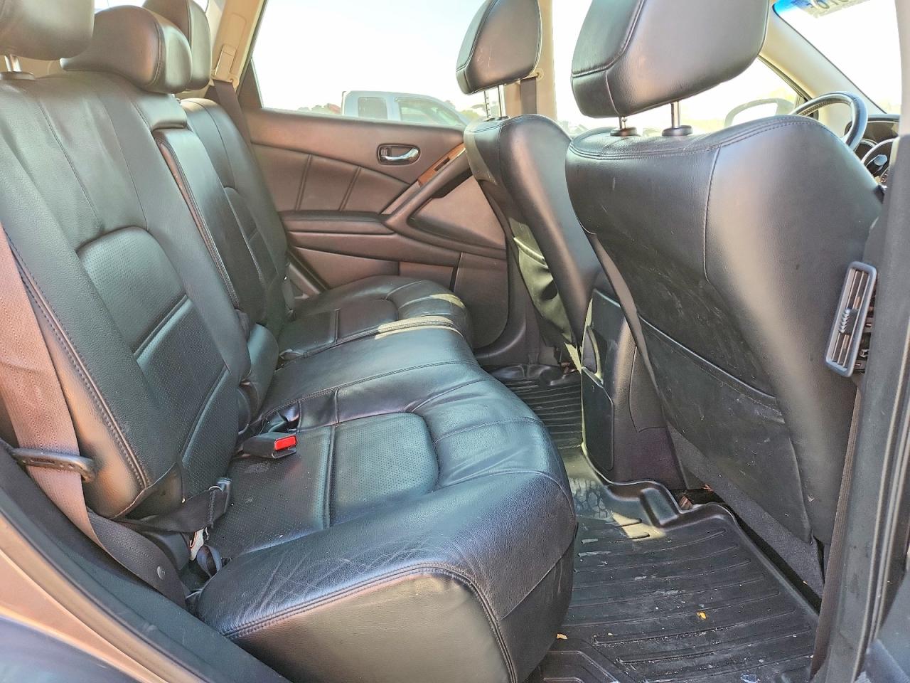 2014 NISSAN MURANO LE photo 11