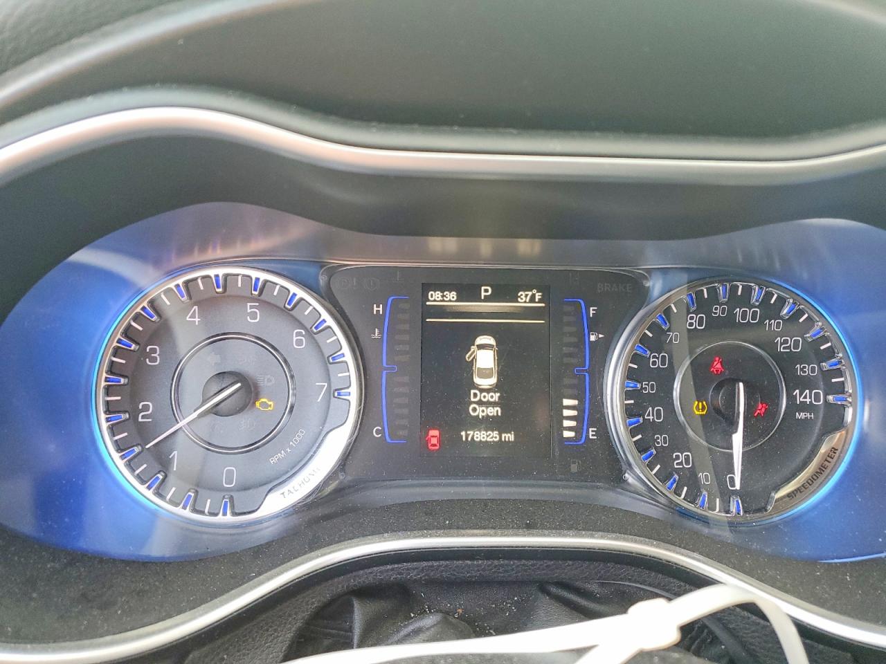 2015 CHRYSLER 200 LIMITED photo 17