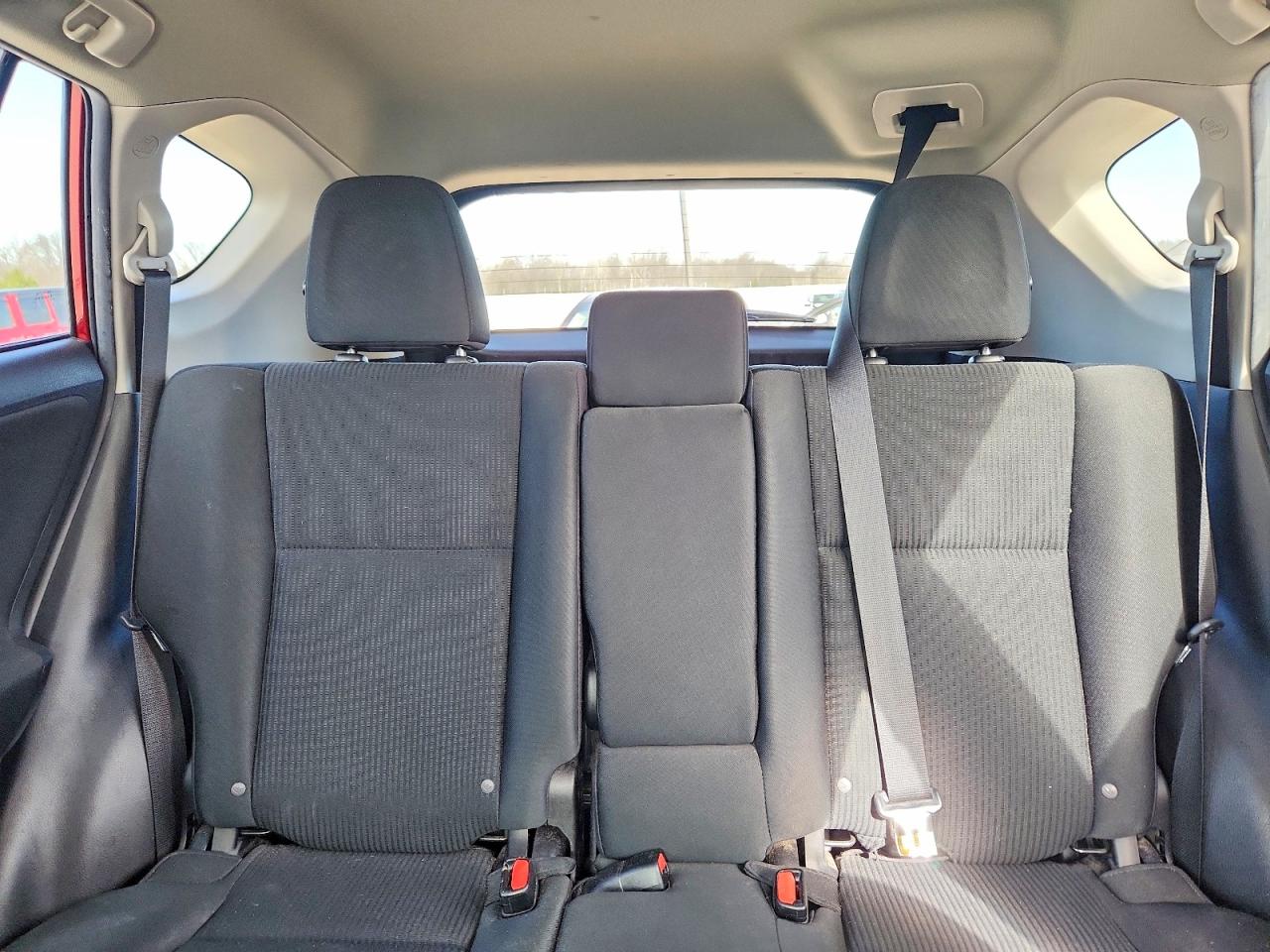 2018 TOYOTA RAV4 LE photo 19