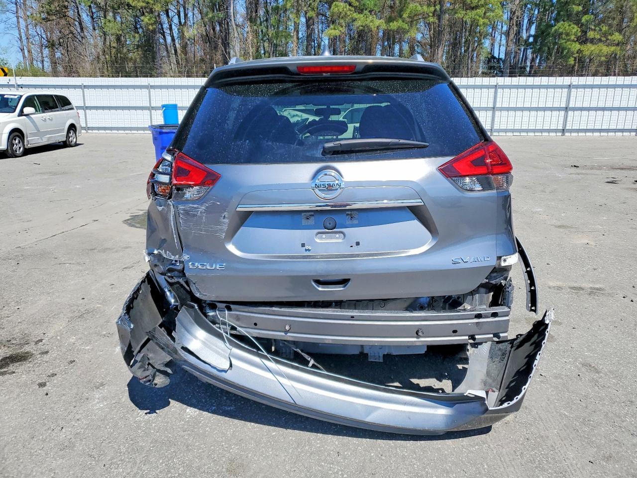 2018 NISSAN ROGUE SV photo 11