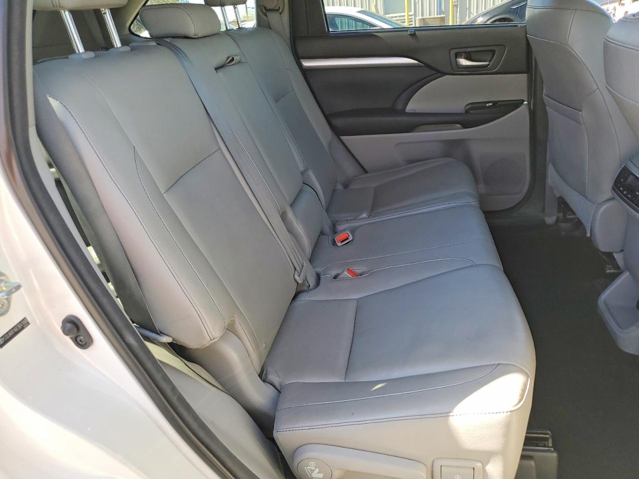 2014 TOYOTA HIGHLANDER XLE photo 11