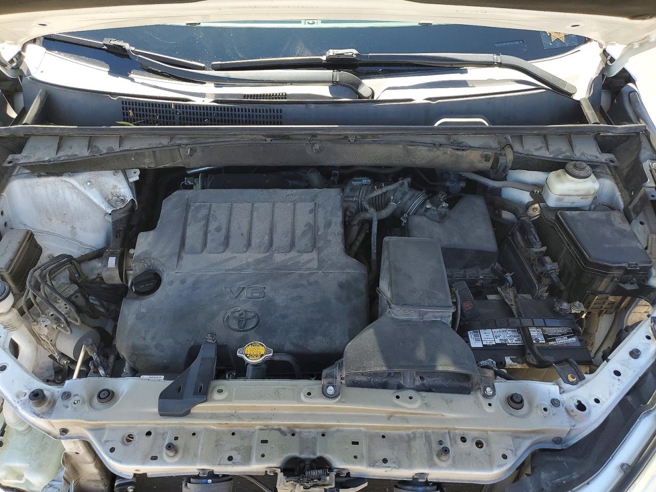 2014 TOYOTA HIGHLANDER XLE photo 12