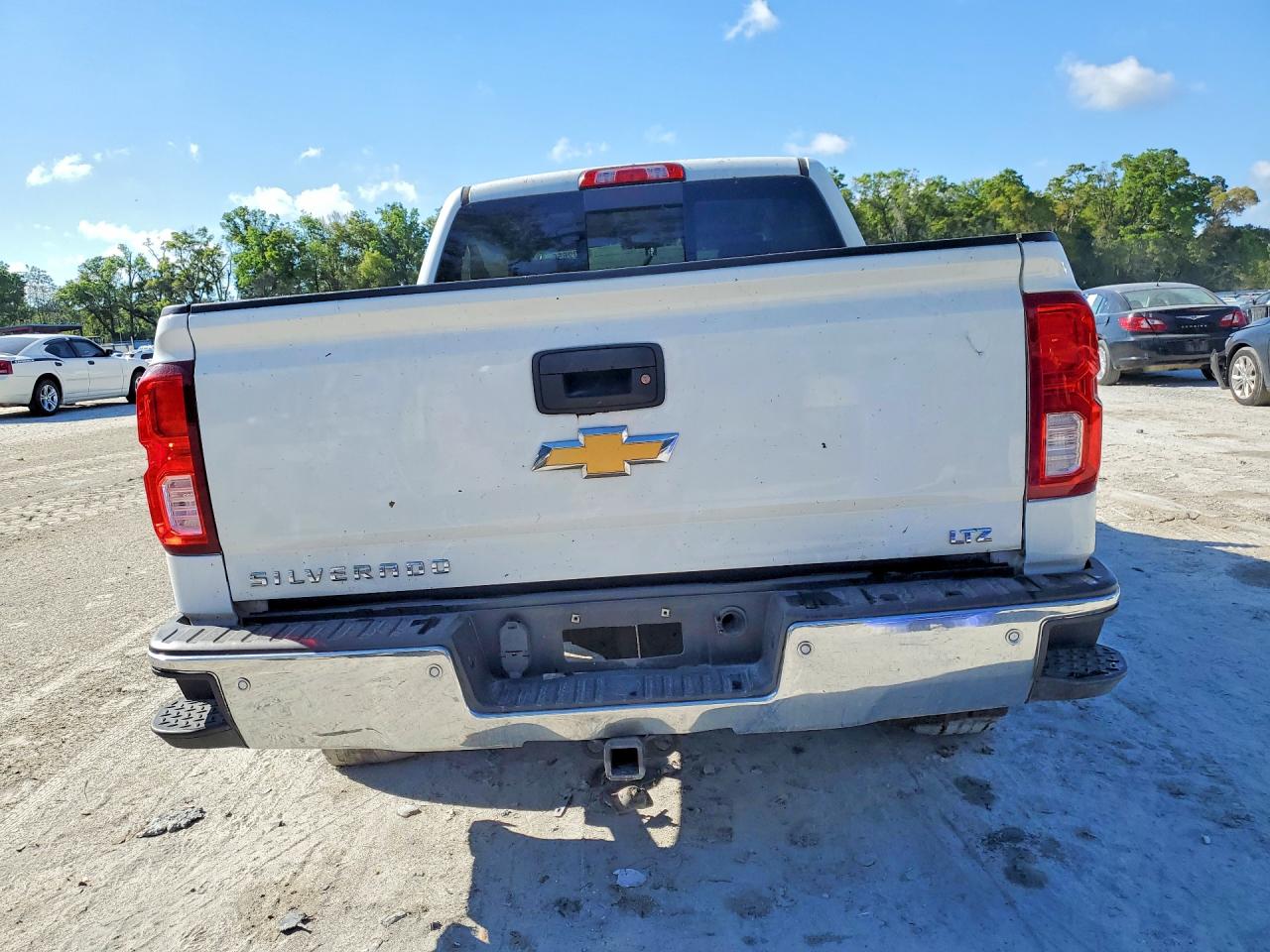 2018 CHEVROLET SILVERADO K1500 LTZ photo 11