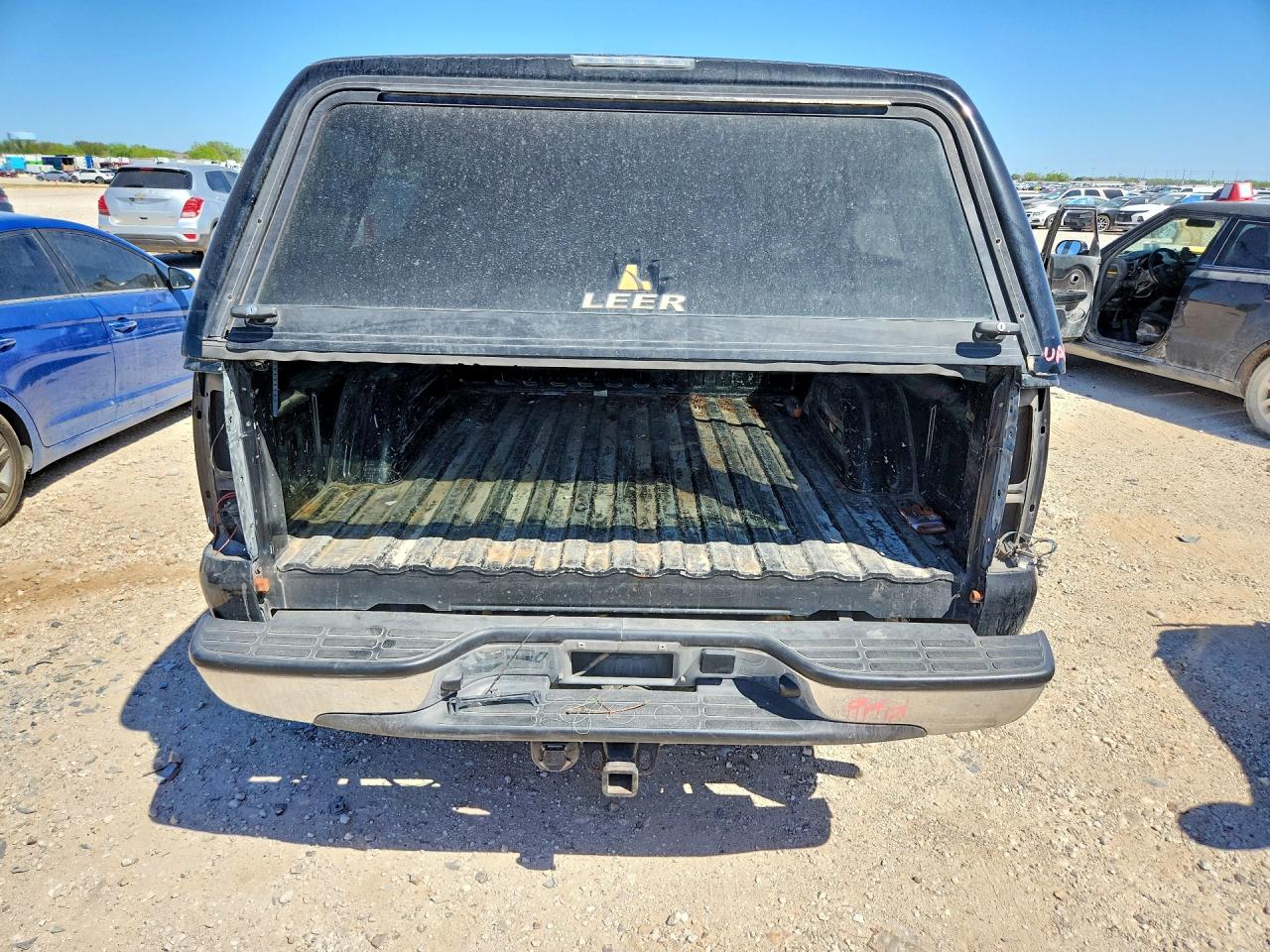 2005 CHEVROLET SILVERADO K1500 photo 6