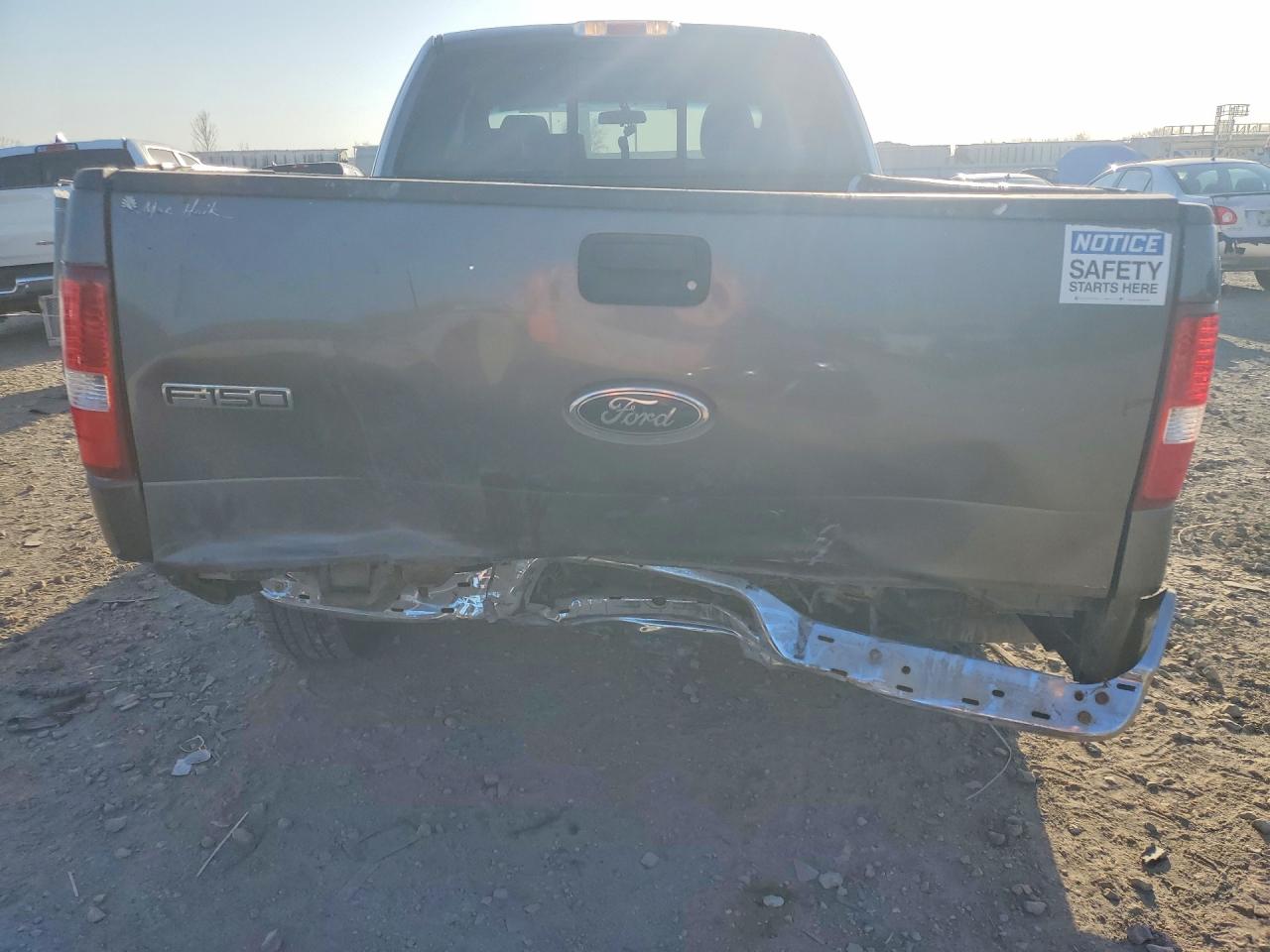 2004 FORD F150 photo 16