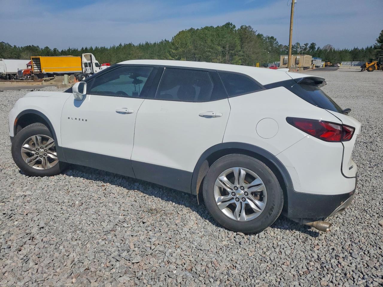 2020 CHEVROLET BLAZER 2LT photo 2