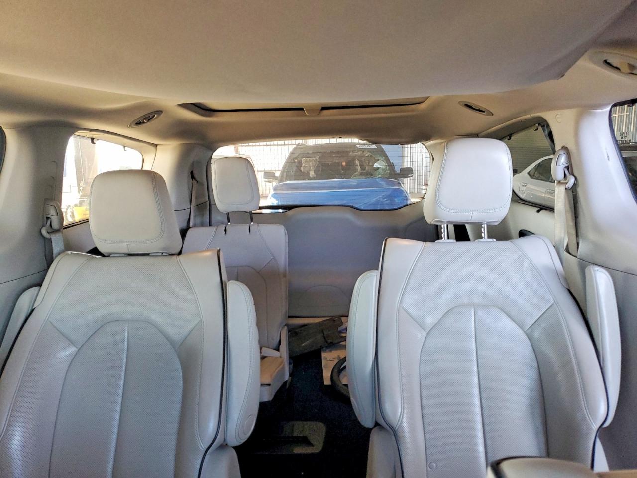 2019 CHRYSLER PACIFICA HYBRID LIMITED photo 28
