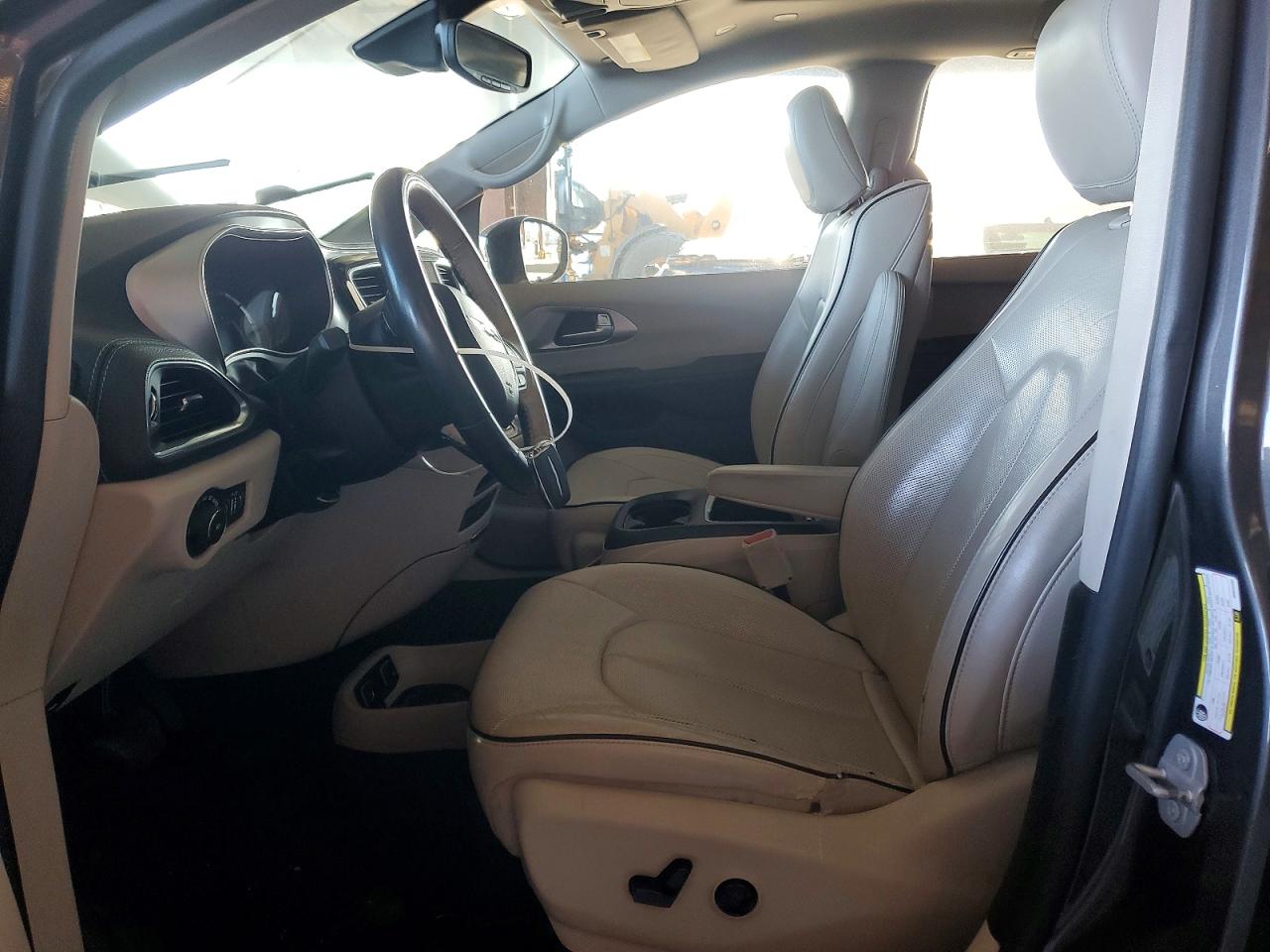 2019 CHRYSLER PACIFICA HYBRID LIMITED photo 19