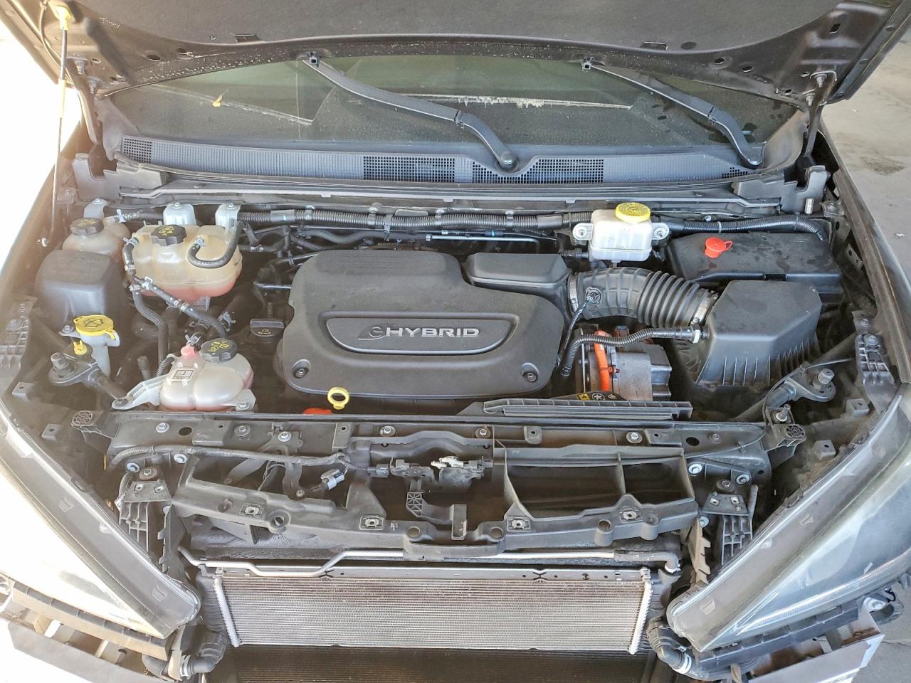 2019 CHRYSLER PACIFICA HYBRID LIMITED photo 34