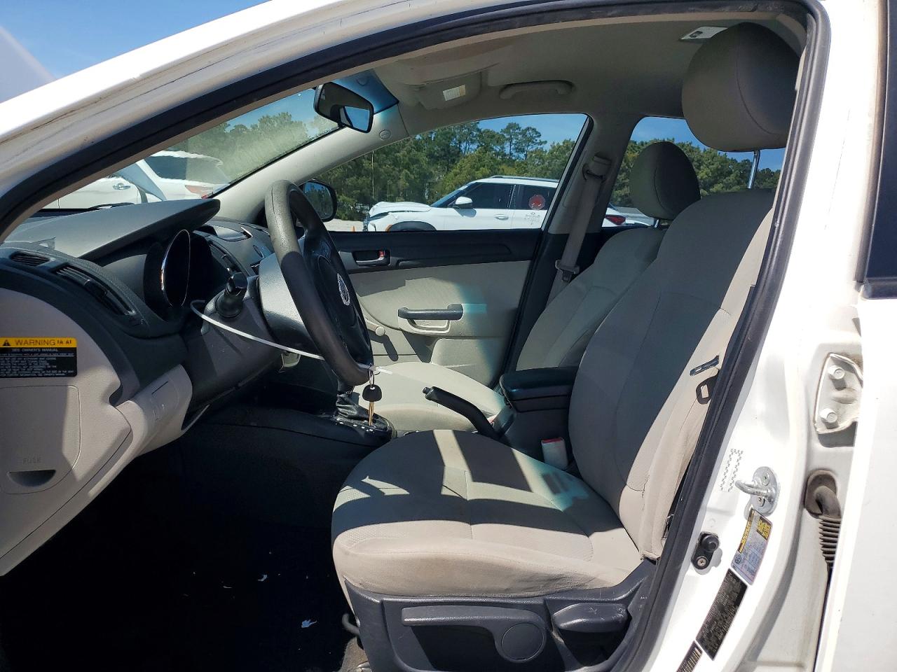 2013 KIA FORTE LX photo 19