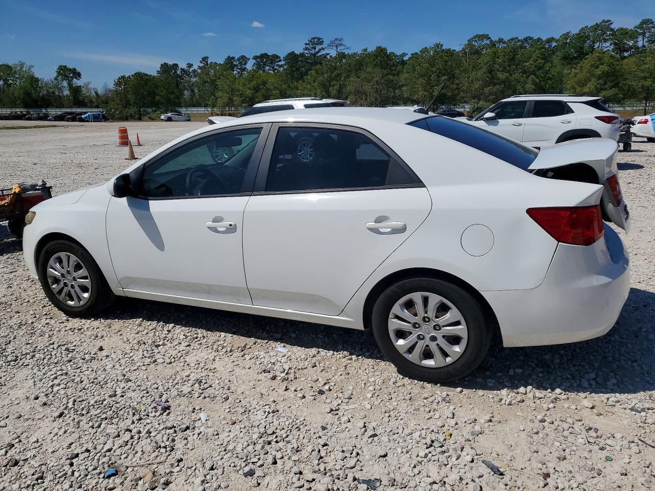 2013 KIA FORTE LX photo 4