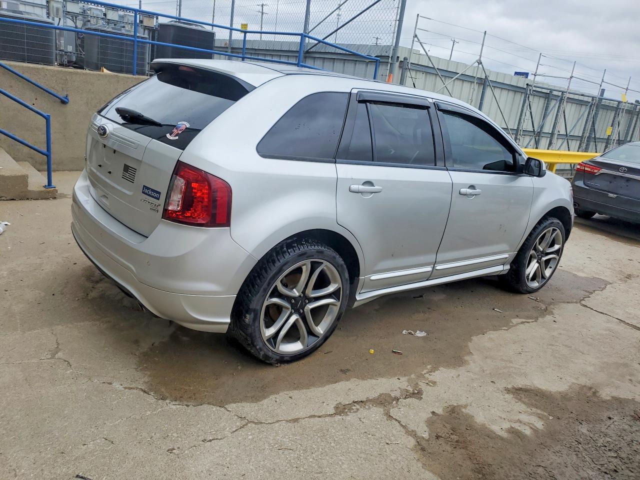2013 FORD EDGE SPORT photo 3