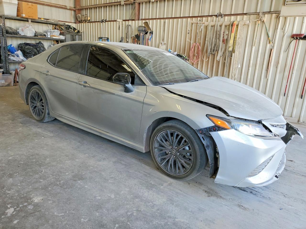 2020 TOYOTA CAMRY SE NIGHTSHADE photo 10