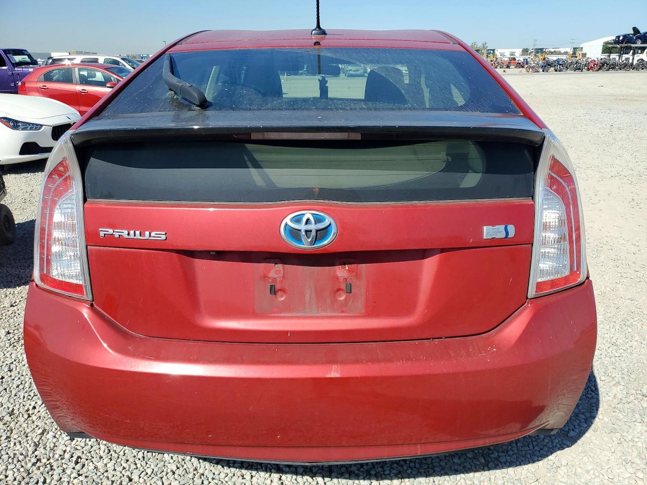 2014 TOYOTA PRIUS THREE photo 6