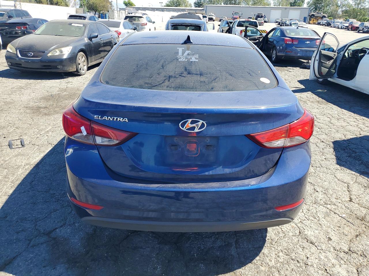 2015 HYUNDAI ELANTRA SE photo 6